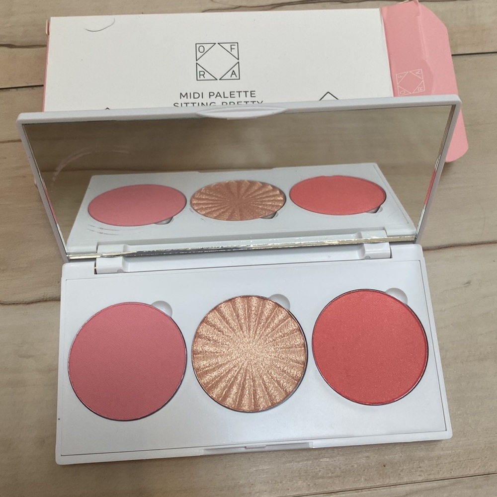 NEW OFRA Midi Palette Sitting Pretty Blush